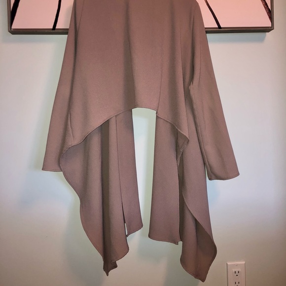 Primi Flowing Shrug - Picture 2 of 2